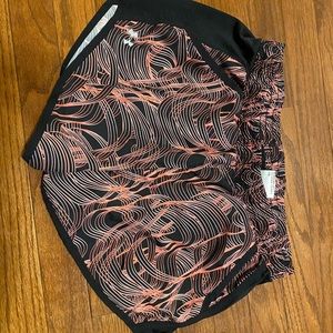 Under Armor Shorts Size M